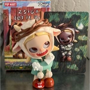 Zsiga Pop Mart Figure